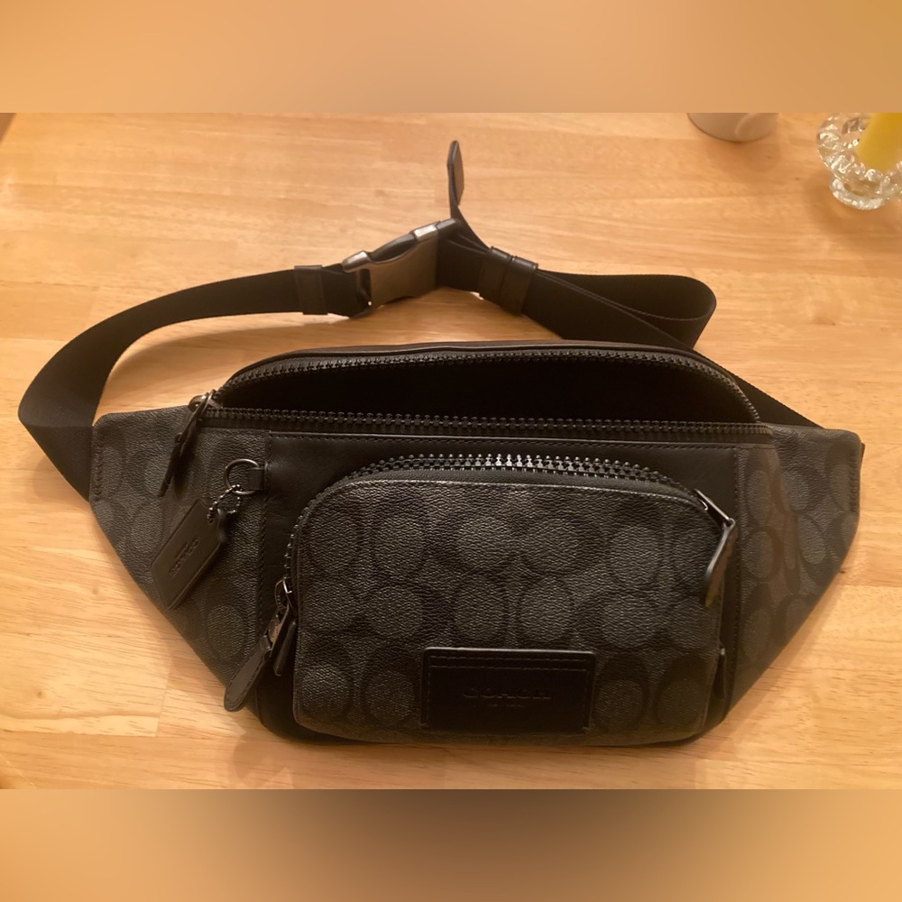 Coach Track Belt Bag In Signature Canvas - Picture 7 of 11